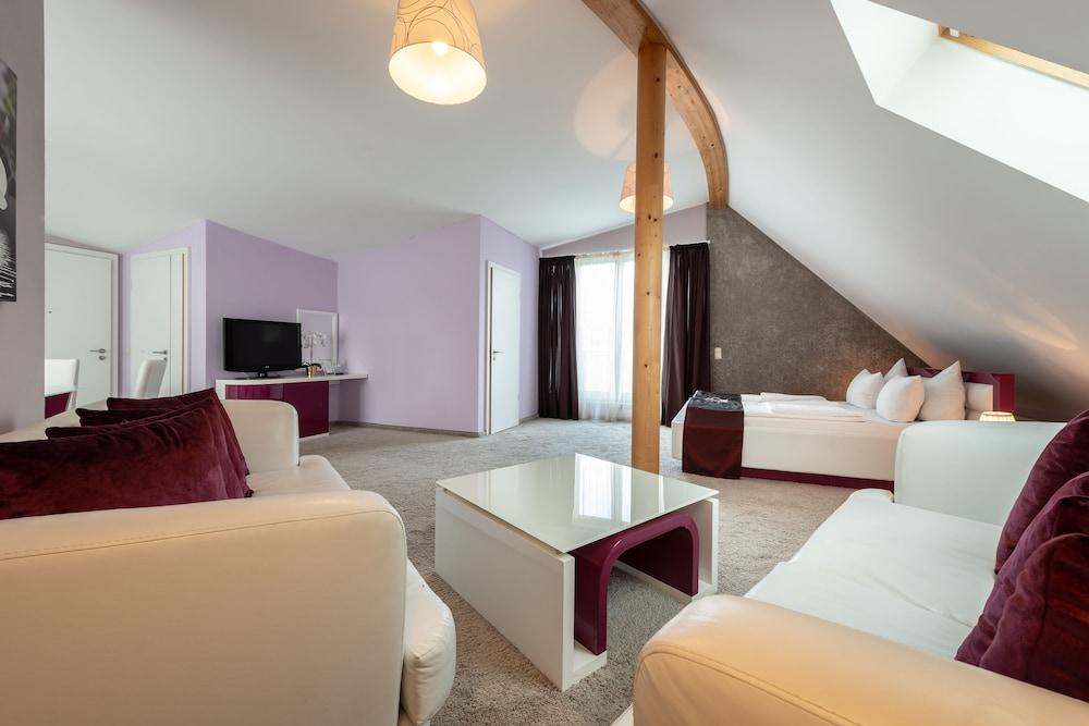 Hotel Empress Boutique Hotel