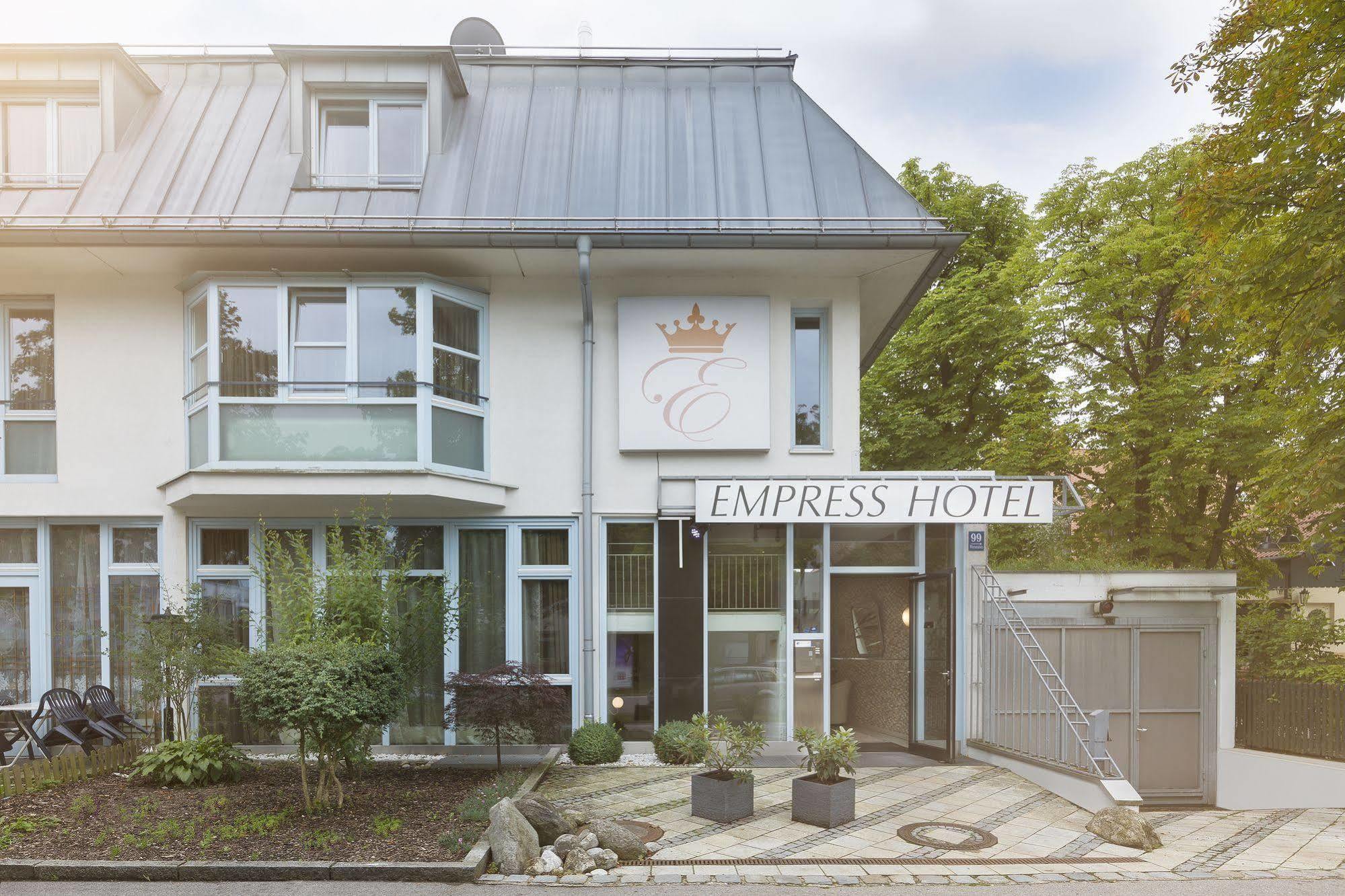 Empress Boutique Hotel 3* Munich