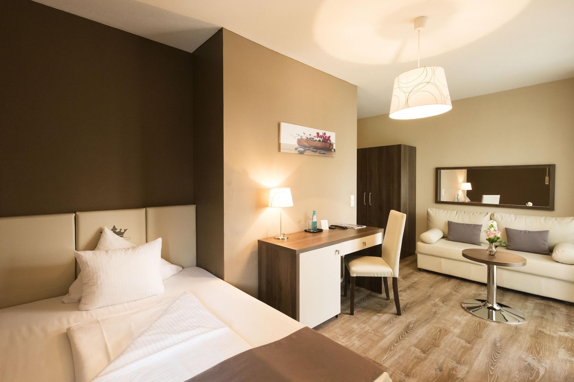 Empress Boutique Hotel 3*
