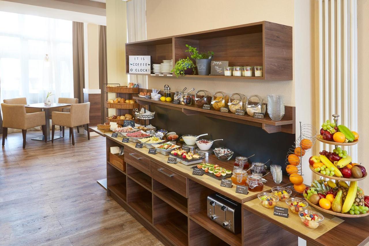 Empress Boutique 3* München